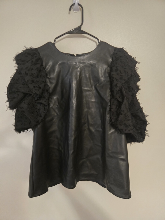 THML Tops - Womens THML Black Faux Leather Top with Textured Puff Sleeves Size Large